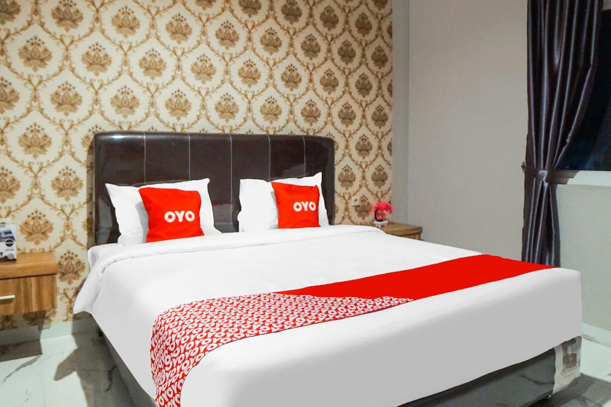 Super Oyo Capital O 92066 Papakoel Hotel & Cafe Medan Bagian luar foto